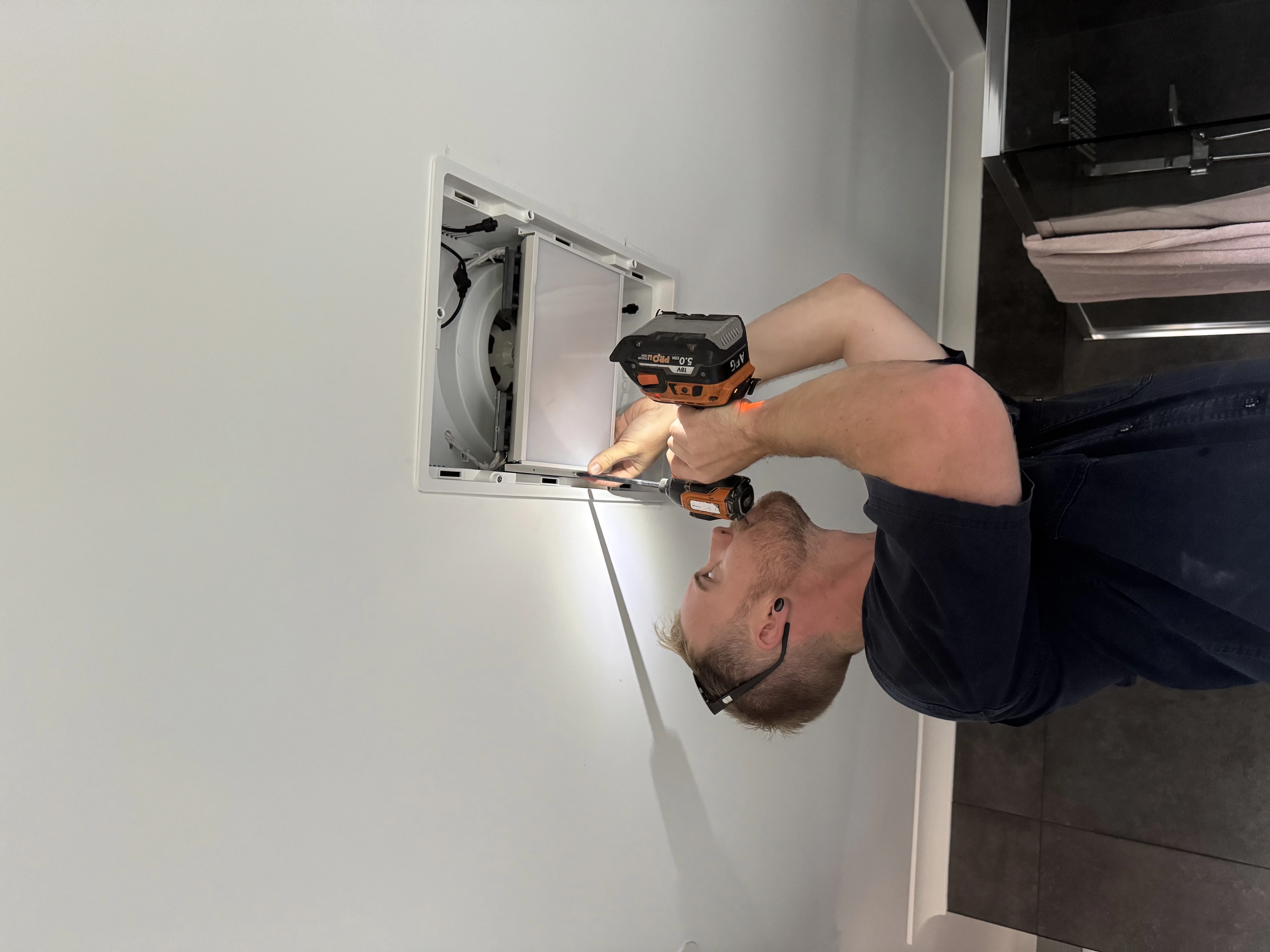 G-TEC Electrical — on the job